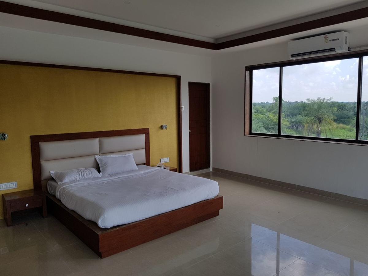 Hotel Tania Searock Даман Екстер'єр фото